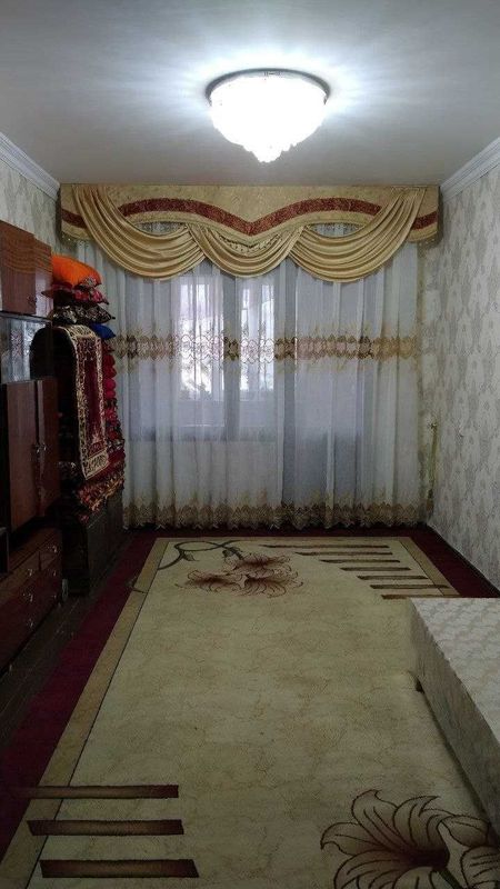 Срочно уй сотилади
