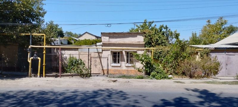 Продаётся дом на первой линии в Яшнабадском районе