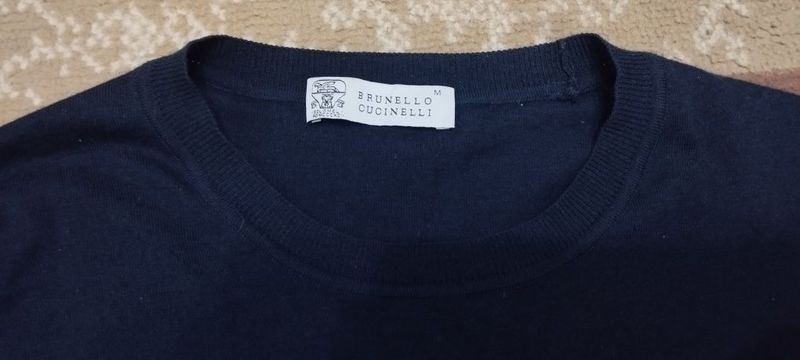 Оригинальная футболка Brunello Cucinelli.