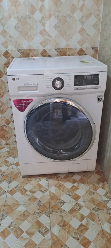Стиральная машина LG. 6кг.б/у. Стиральная машина LG. 6кг.б/у.