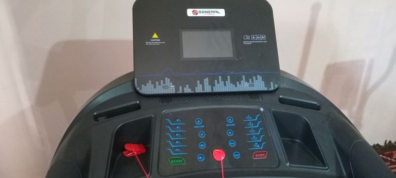 Беговая дорожка продаётся срочно Беговая дорожка продаётся срочно