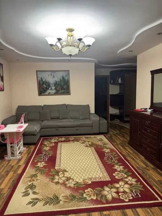 Ул.Бобура 3/3/4 кирпич, балкон 2х6, ТРЦ Некст Ул.Бобура 3/3/4 кирпич, балкон 2х6, ТРЦ Некст