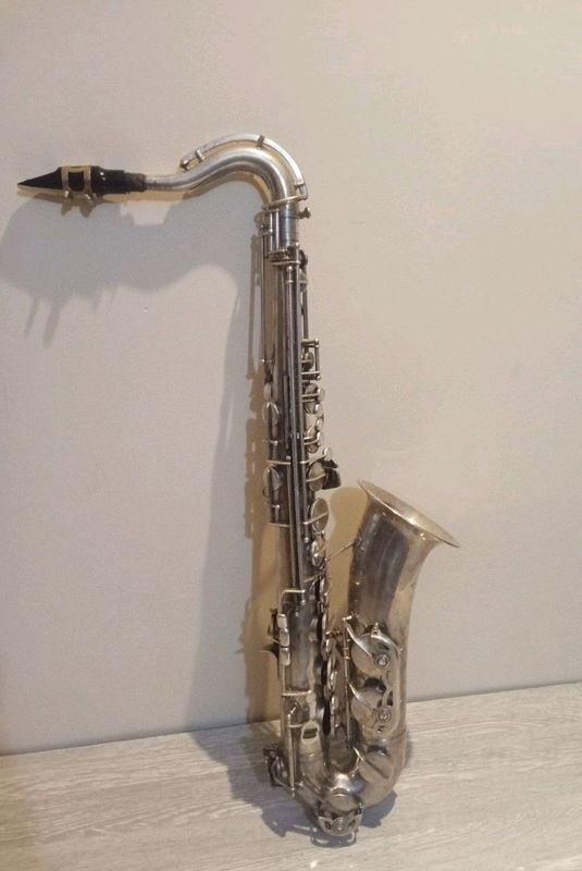 Tenor Sax, Mushtuk, chixol 300$ +998508831202 Tenor Sax, Mushtuk, chixol 300$ +998508831202