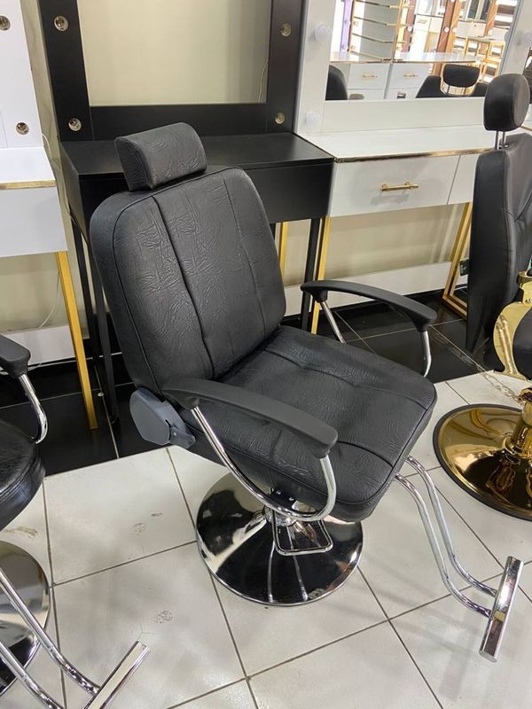 Salon uchun kreslo Salon uchun kreslo