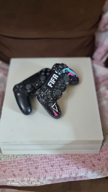 Продаётся PlayStation 4pro Продаётся PlayStation 4pro