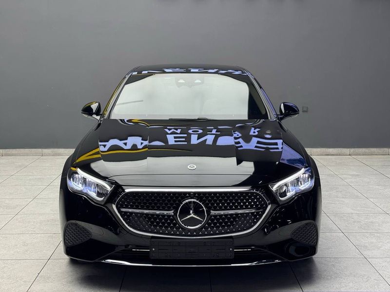Продается новый , готовый к оформлению Mercedes Benz E200 W214