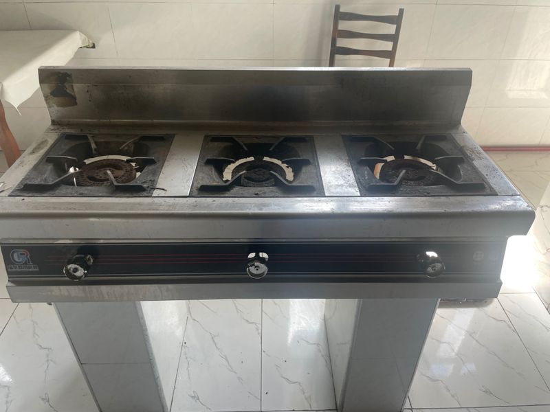 Gaz plita kafe va restoranlar un Gaz plita kafe va restoranlar un