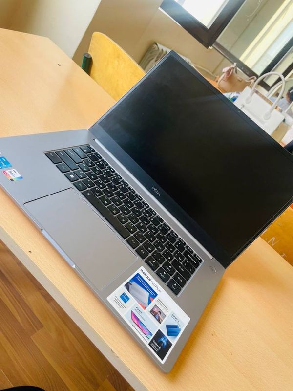 Nootbuk Inbook Y2 plus Nootbuk Inbook Y2 plus