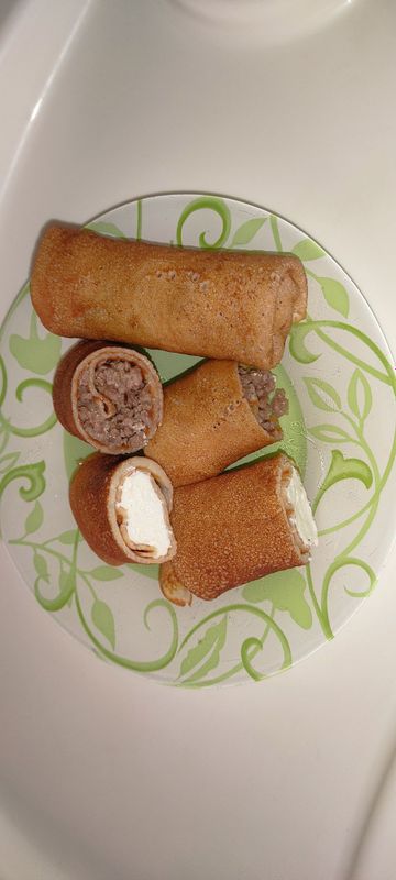 На заказ блинчики с мясом, с творогом. На заказ блинчики с мясом, с творогом.