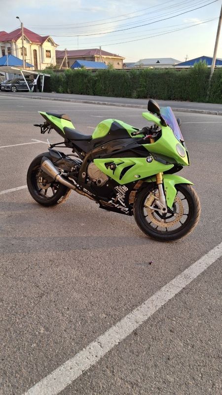 Sotiladi BMW S 1000 RR Sotiladi BMW S 1000 RR