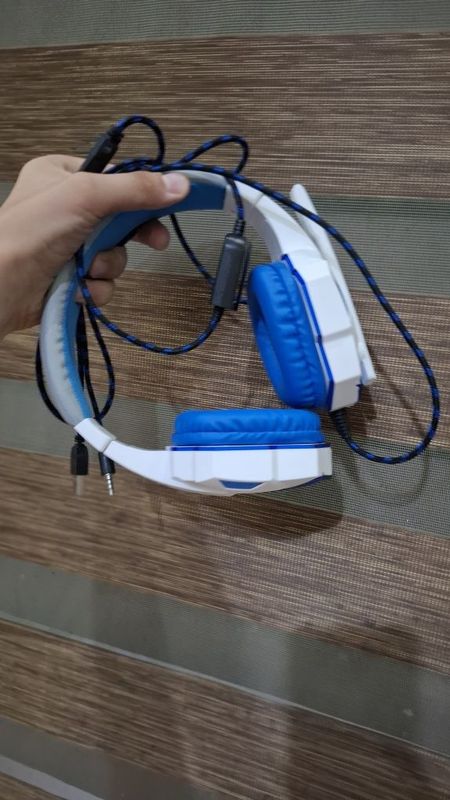 Продам игровые наушники Продам игровые наушники