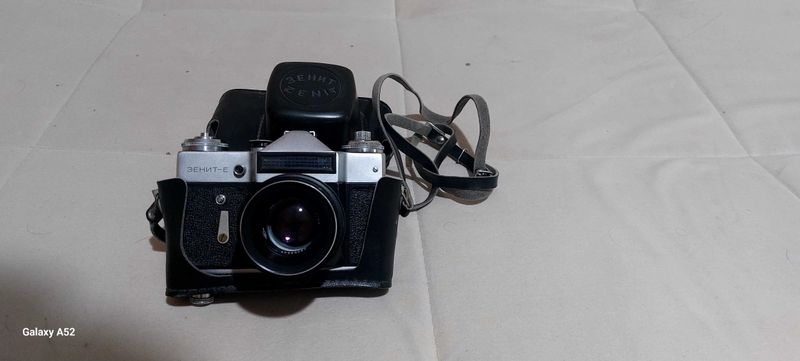 Фотоаппарат Зенит Е Фотоаппарат Зенит Е