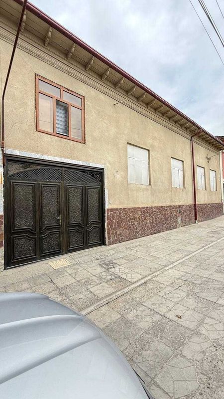 Oʻrikzor 3.3 hovli sotiladi Oʻrikzor 3.3 hovli sotiladi