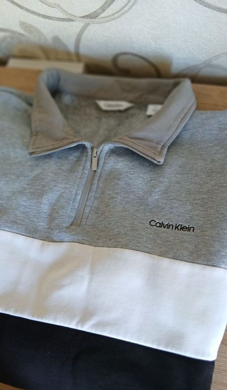 Мужской свитшот толстовка Calvin Klein Мужской свитшот толстовка Calvin Klein