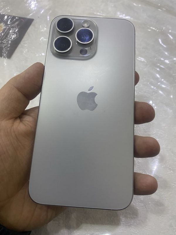 iPhone 15 Pro Max 256 Sim