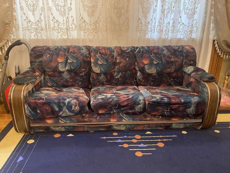 Продется диван состояние хороший из первых рук Продется диван состояние хороший из первых рук
