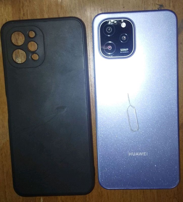 telefon sotiladi nomi huave nova y61 xotira 128/6 telefon sotiladi nomi huave nova y61 xotira 128/6