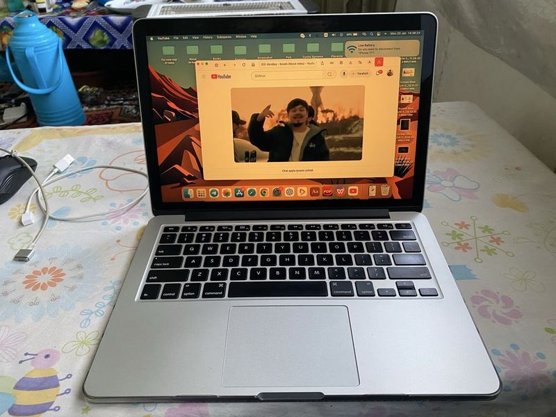 Macbook 2015 Pro 13 3 dyum 8/256 GB