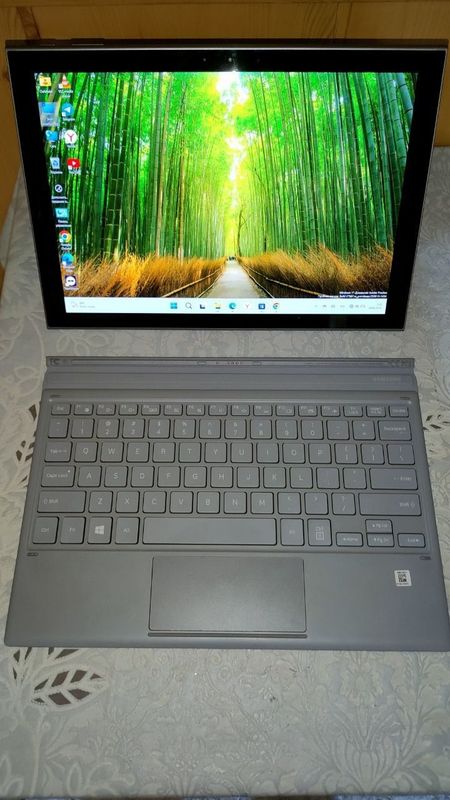 Samsung galaxy Book 2