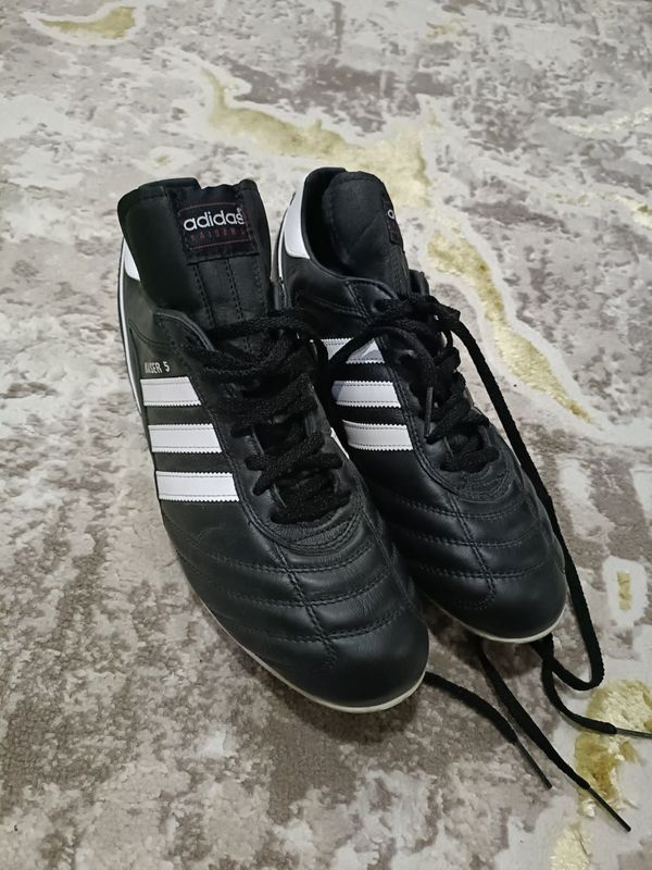 Kaiser 5 adidas sotiladi 45-46 o'lcham Kaiser 5 adidas sotiladi 45-46 o'lcham