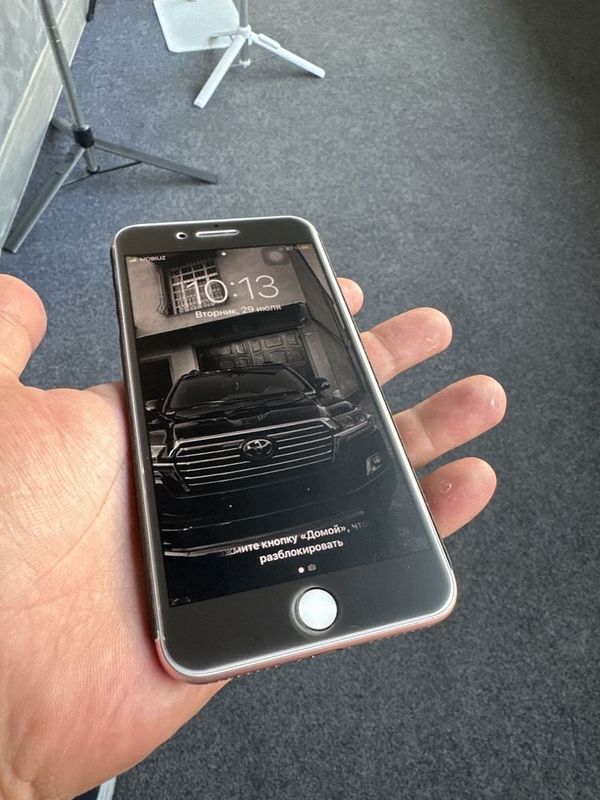 iPhone 7 plus 32 gb iPhone 7 plus 32 gb