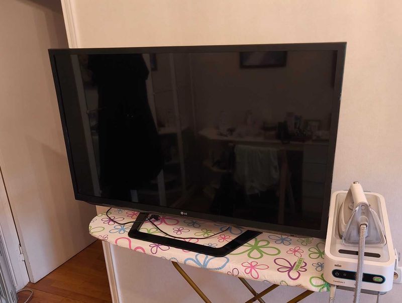 продается телевизор LG 47LM620T продается телевизор LG 47LM620T