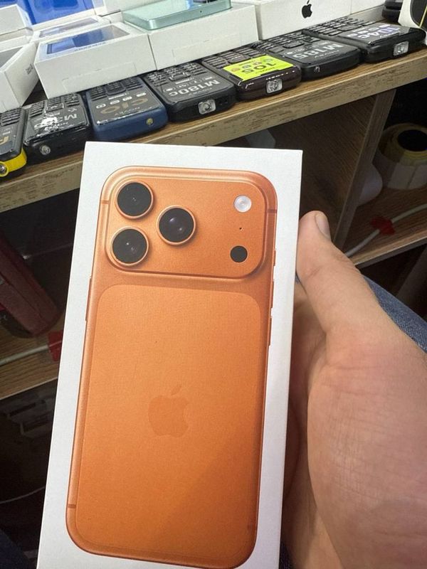 Iphone 17 pro max 256 GB Orange