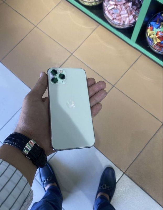 Iphone 11 pro 64 ochilmagan