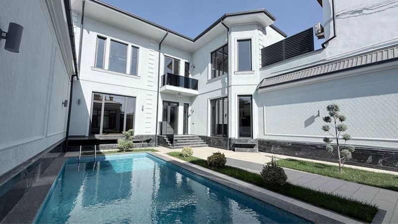 ПРОДАЕТСЯ ДОМ на Центр Луначарский Мирзо Улугбекский район