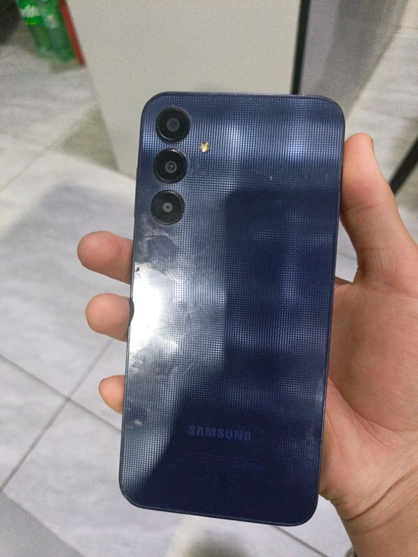 Yangi telefon