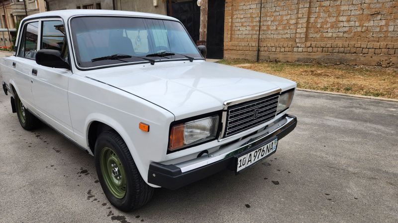 Vaz 2107 Yilli 2007 Injektor Moshina Zor Holatda Ishi Yoq Vaz 2107 Yilli 2007 Injektor Moshina Zor Holatda Ishi Yoq