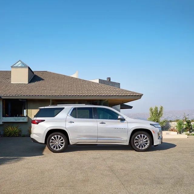 Chevrolet Traverse Premier 2023 yil toza