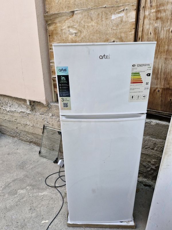 Продаётся Холодильник Artel модель на фото Продаётся Холодильник Artel модель на фото