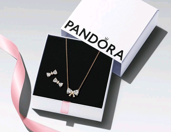 Pandora
Новая подвеска Pandora с цепочкой белое Pandora
Новая подвеска Pandora с цепочкой белое