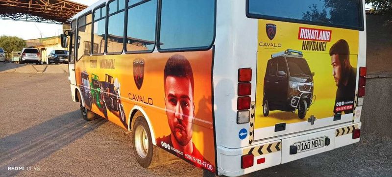 Avtobuslarda rekama Реклама на билбордах Avtobuslarda rekama Реклама на билбордах