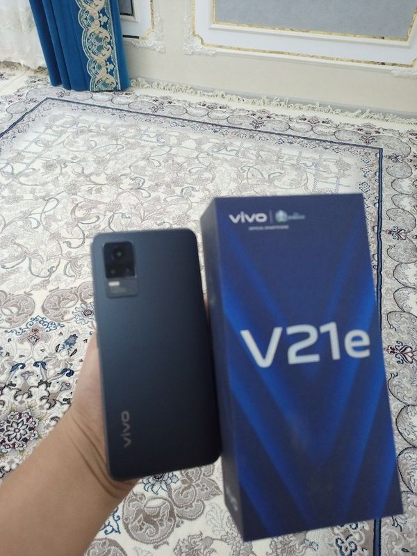 Vivo v 21 e с гаранти