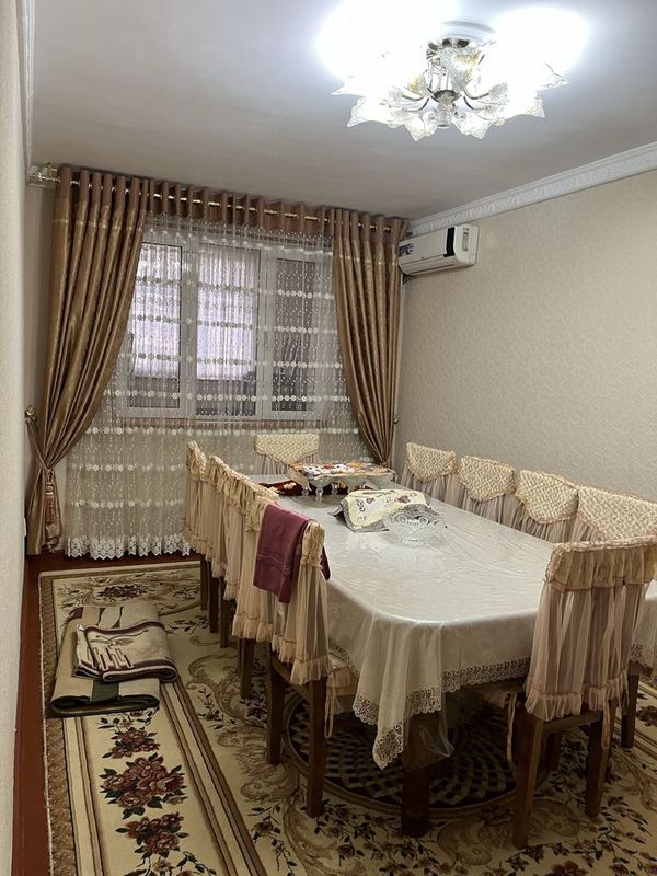 4-комн. квартира, 94м², евро-ремонт, Центр Карши, Иссик нон 4-комн. квартира, 94м², евро-ремонт, Центр Карши, Иссик нон