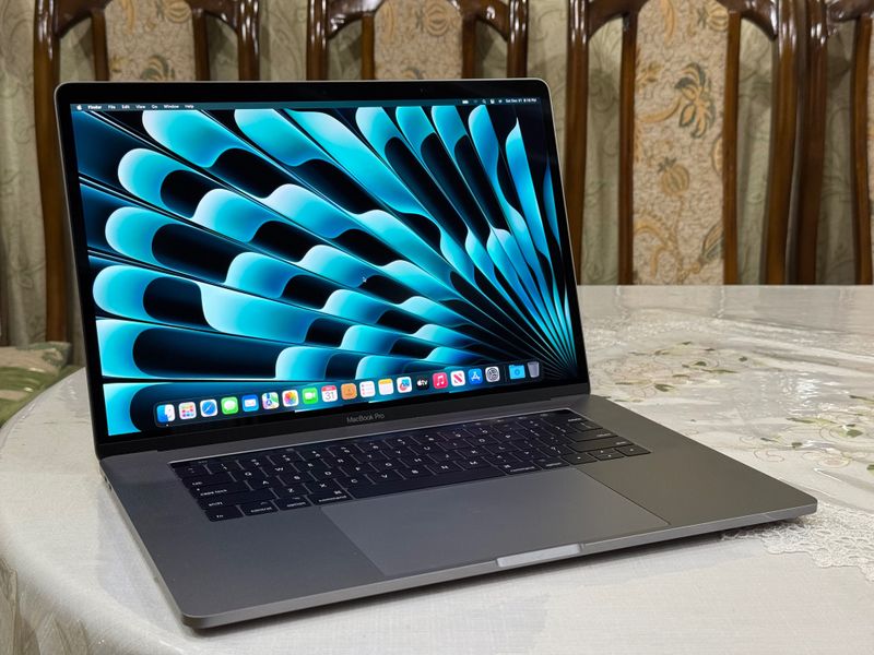 Идеал Apple MacBook Pro 2017 15 inch Space Gray Intel Core I7 Идеал Apple MacBook Pro 2017 15 inch Space Gray Intel Core I7