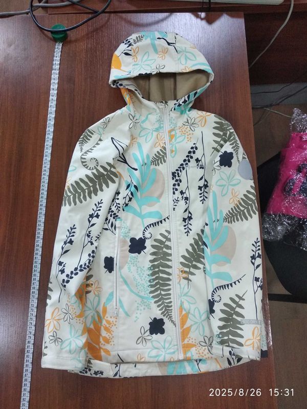Продам детскую одежду на осенне-зимний сезон, брендовые вещи Продам детскую одежду на осенне-зимний сезон, брендовые вещи