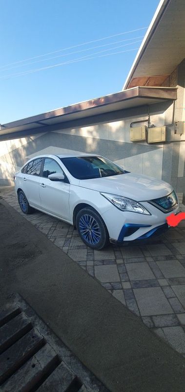 Dongfeng S50 электромобиль