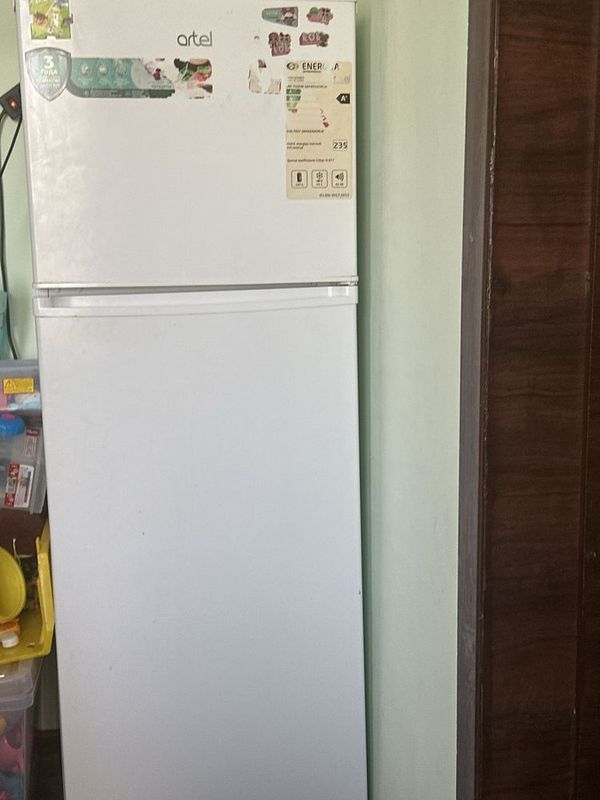 Холадиник артел 235 хорошим состаяний продаётся срочна Холадиник артел 235 хорошим состаяний продаётся срочна