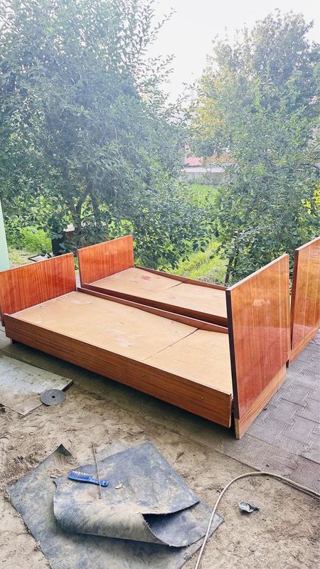 Divanlar sotiladi