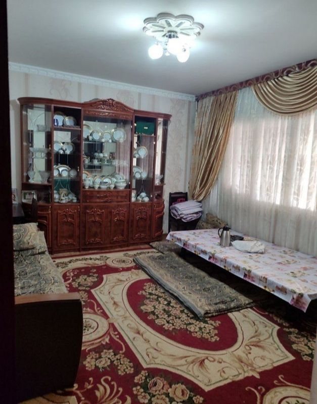 Продаётся квартира Юнусабад 7кв 3/2/4 Продаётся квартира Юнусабад 7кв 3/2/4