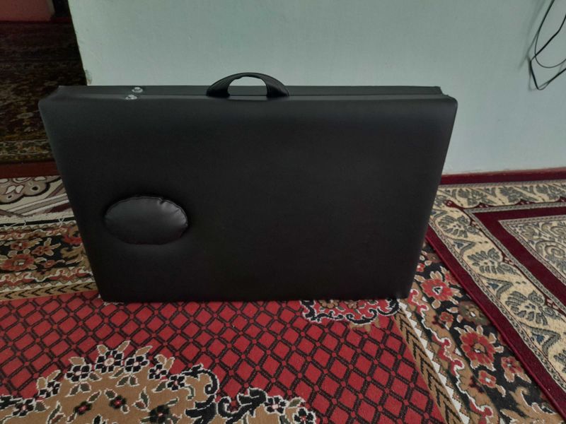 Kushetka satiladi . Kopshikleri bar Kushetka satiladi . Kopshikleri bar