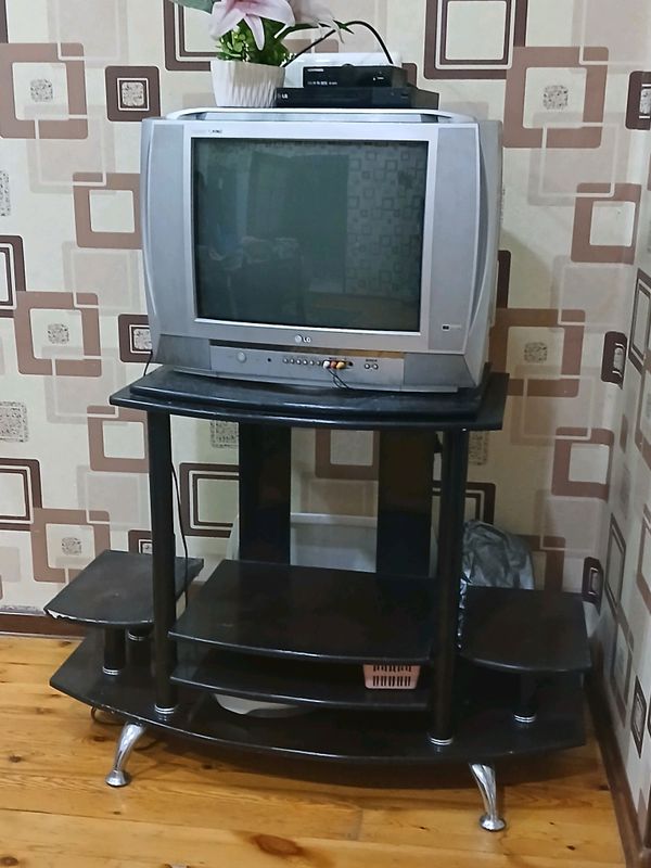 Телевизор
