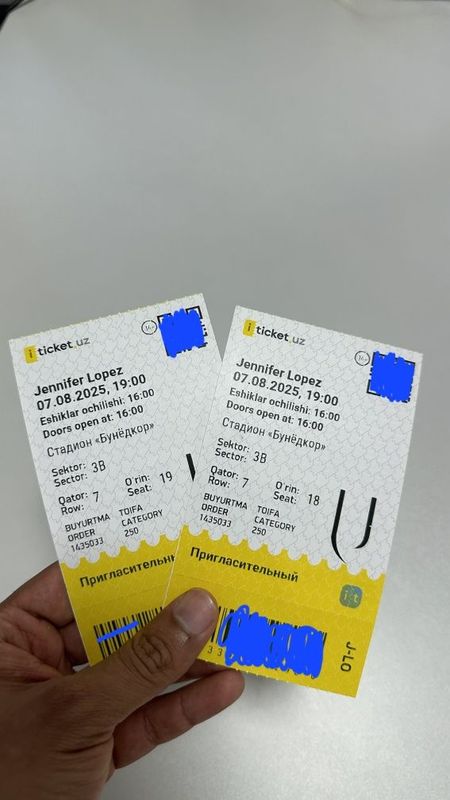 Продаю 2 Билета на концерт Дженнифер Лопес Продаю 2 Билета на концерт Дженнифер Лопес