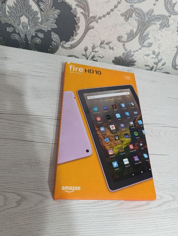 Planshet Amazon fire HD-10 sotiladi Planshet Amazon fire HD-10 sotiladi
