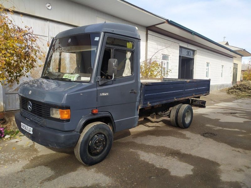 Mersades Benz 609 D Mersades Benz 609 D