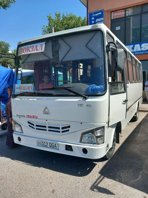 ISUZU HP 40 aftubus