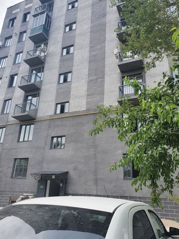 7 каватли янги уйнинг 4 каватида 3 хонали квартира сотилади 7 каватли янги уйнинг 4 каватида 3 хонали квартира сотилади